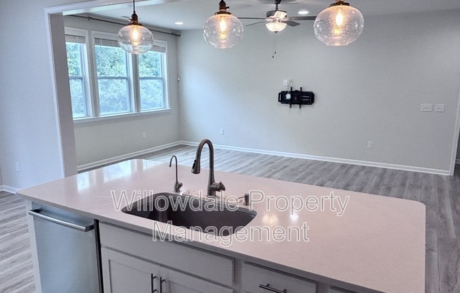 1020 GARROW DR