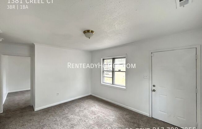 3 beds, 1 bath, $1,650