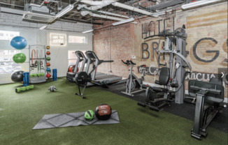 Detroit Flex-Lease/Furnished @ Briggs Houze