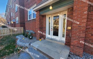 1123 and 1125 W 40th St, Kansas City, MO 64111
