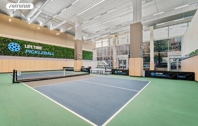 1 bed, 1 bath, $5,400, Unit 53S