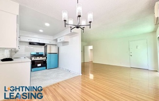 1411 N CURSON