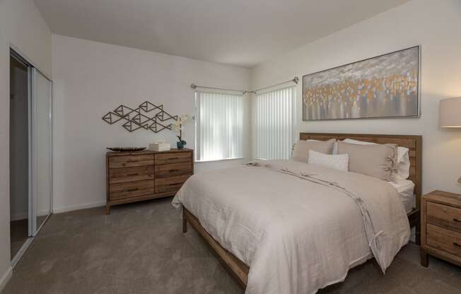 Stanford Heights model second bedroom and closet