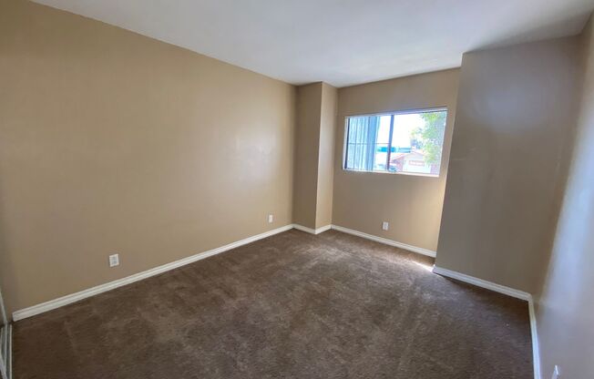 2 beds, 2 baths, $2,450