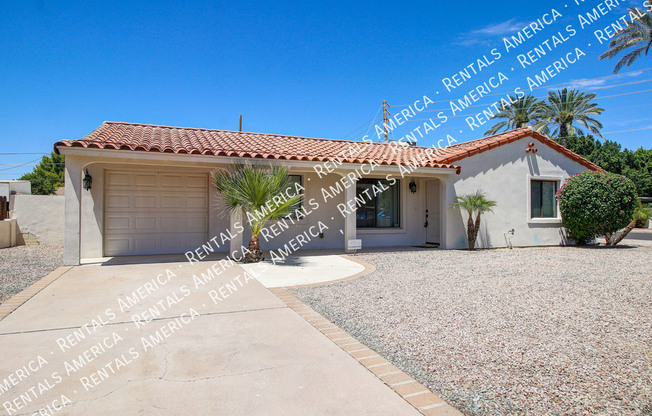 940 E Bethany Home Rd