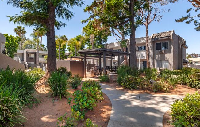 2 beds, 1 bath, 975 sqft, $2,695, Unit 3E