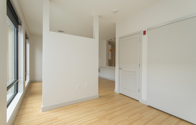 Studio, 1 bath, 570 sqft, $2,970, Unit 331