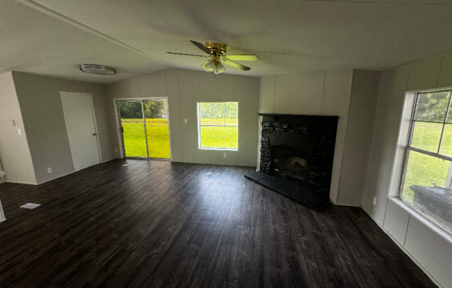151 FOX MDW DR