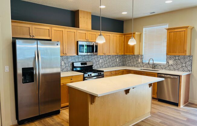 Charming Tudor in Edgewater on The Tualatin