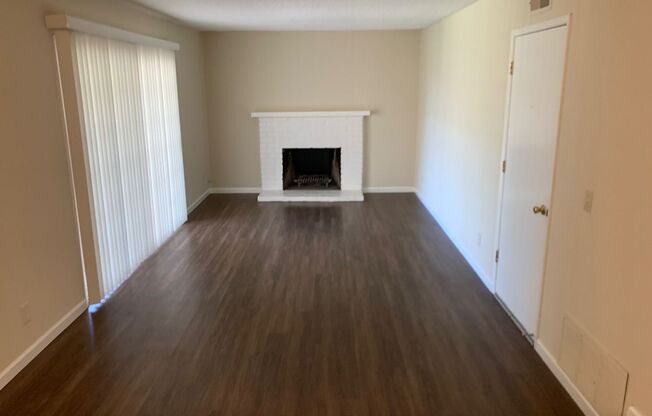 Excellent Value! Spacious Updated South San Jose Home with dual living areas and A/C!