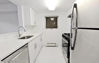 2 beds, 1 bath, $3,059, Unit 1