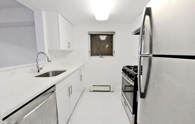 2 beds, 1 bath, $3,059, Unit 1