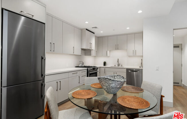 2 beds, 2 baths, 1,160 sqft, $5,395, Unit 107