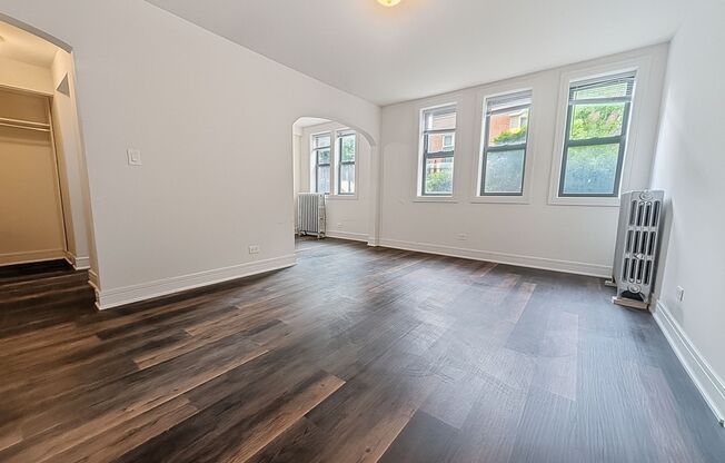 Studio, 1 bath, 450 sqft, $1,495, Unit 002