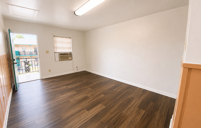 E Abram St LTR Apartments