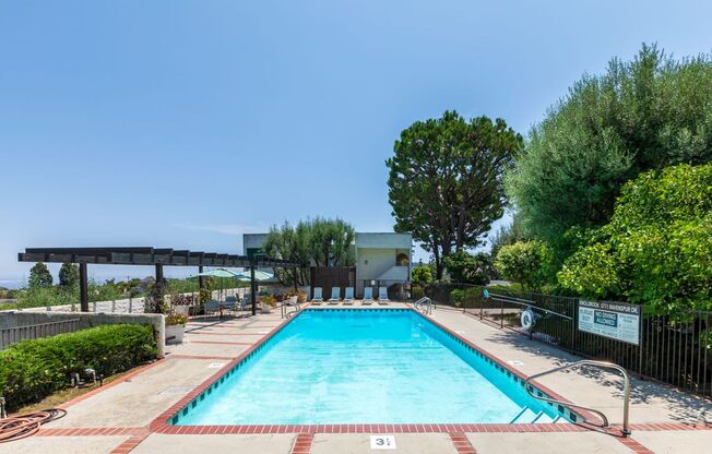 2 beds, 1.5 baths, 930 sqft, $2,850, Unit 124