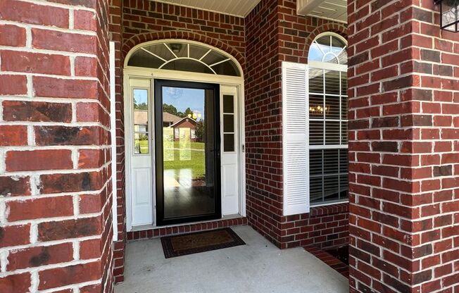 Spacious 4 Bedroom in South Crestview