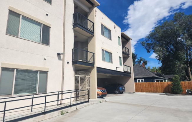 430 W Pikes Peak Ave