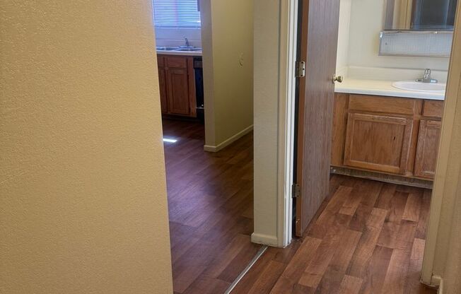 1 bed, 1 bath, 568 sqft, $850, Unit 1202