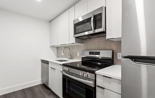 2 beds, 1 bath, 515 sqft, $2,500, Unit 1400-LL2