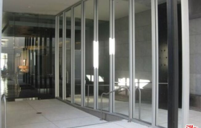 1 bed, 1 bath, 750 sqft, $2,500, Unit 1711