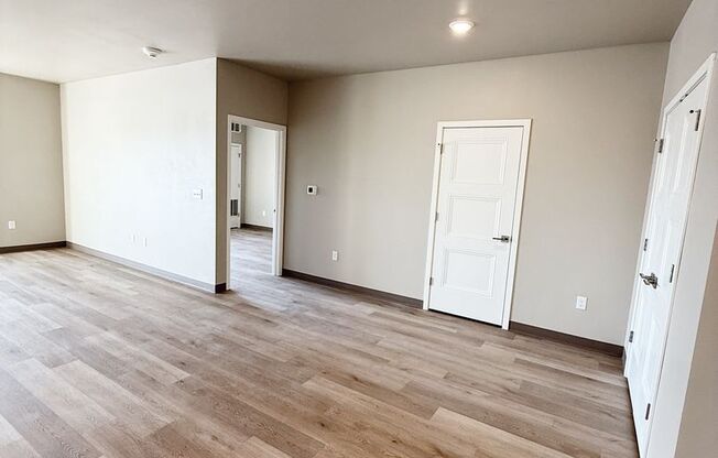 3 beds, 2 baths, 1,478 sqft, $1,935, Unit 216