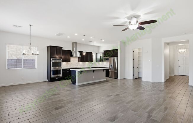 Beautiful Single-Story Gilbert Home on Premium Lot – 4 Bedrooms, Office & No Rear Neighbor!