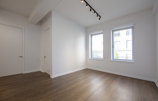 148 N 10 ST