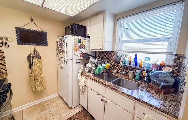 422 SE 8th Street Unit D - Pet Friendly