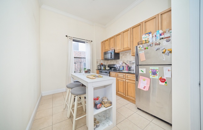 560 W 144 ST