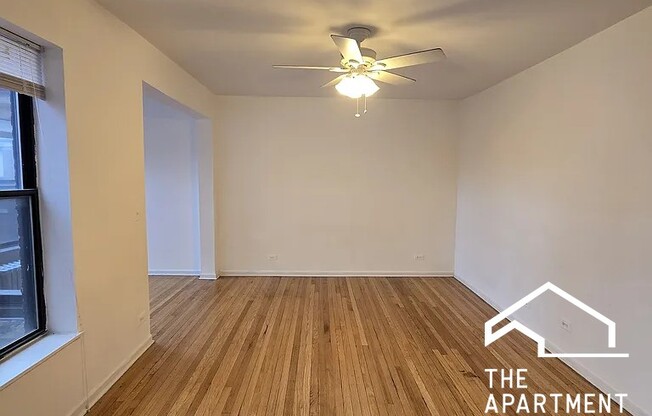 7726 North Marshfield