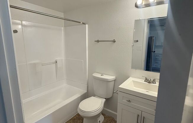 1 bed, 1 bath, 627 sqft, $750, Unit 208