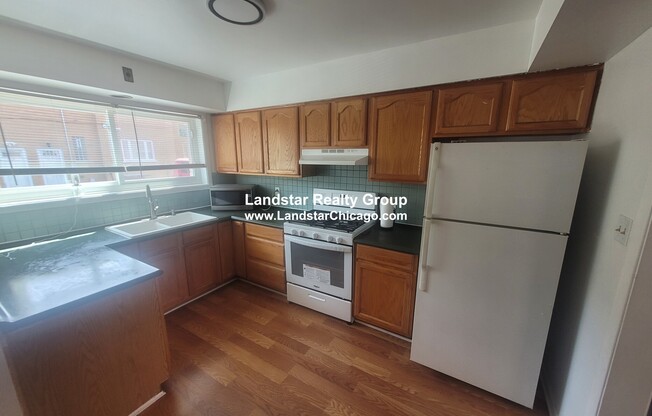 7900 LAWRENCE
