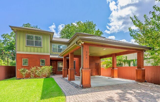 UT PRE-LEASE: Beautiful, Recently Constructed 6 bed/ 4 ba home in North Loop Area, Mins to UT