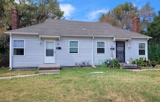 $595 - 1 bedroom/ 1 bathroom - Duplex.