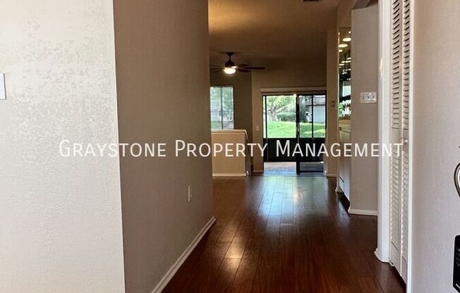 450 LAKEVIEW DR