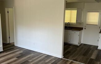 2 beds, 1 bath, $1,700, Unit 1506