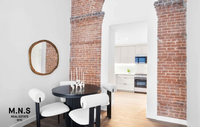 1 bed, 1 bath, $3,000, Unit 410