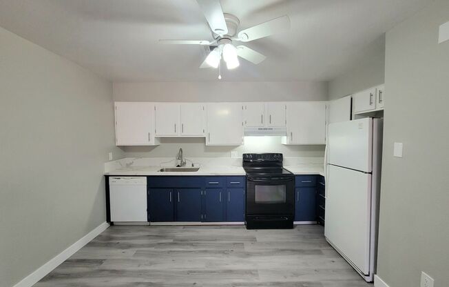 2 beds, 2 baths, 875 sqft, $1,395, Unit 23