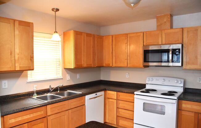 2 beds, 1 bath, $1,795