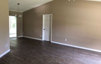 348 Cocoa Ct