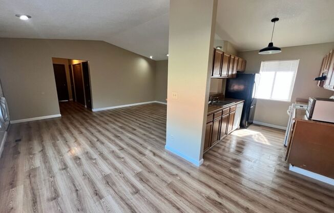 3 beds, 2 baths, $2,300