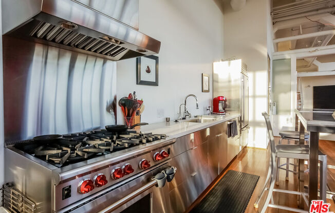 1 bed, 1.8 baths, 2,603 sqft, $9,500, Unit PH 9