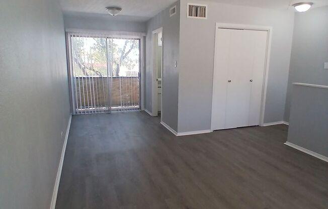 1 bed, 1 bath, 694 sqft, $745, Unit 12