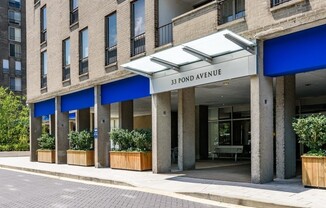 1 bed, 1 bath, 705 sqft, $3,150, Unit 817