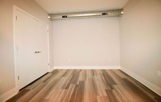 1 bed, 1 bath, 725 sqft, $1,425, Unit APT 534