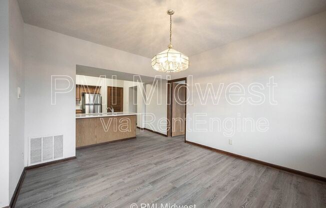 2 beds, 2 baths, 1,525 sqft, $1,199, Unit 1a