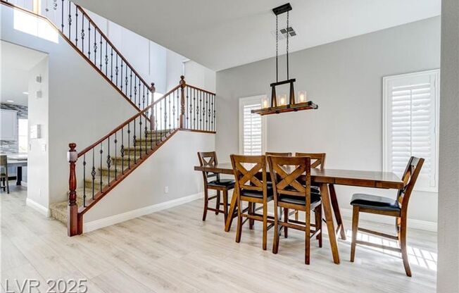 Stunning Home in Gated Community ~ Paseos at Summerlin!