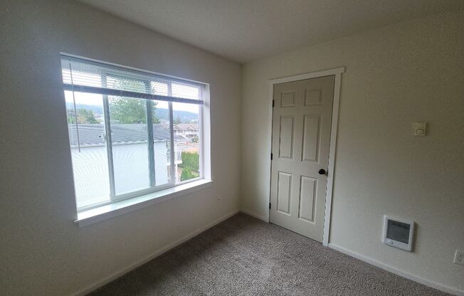 4 beds, 4 baths, 1,523 sqft, $3,575, Unit 25