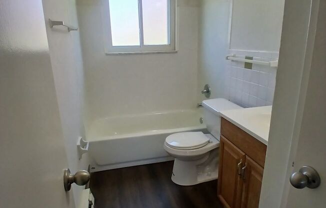 1 bed, 1 bath, 650 sqft, $810, Unit 4021NOT